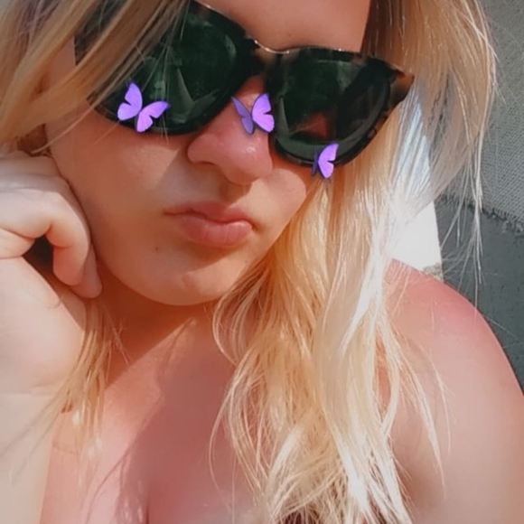 zoezoe942